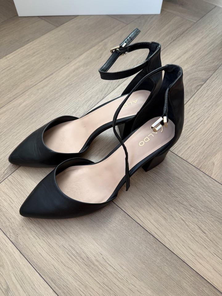 Женские туфли ALDO