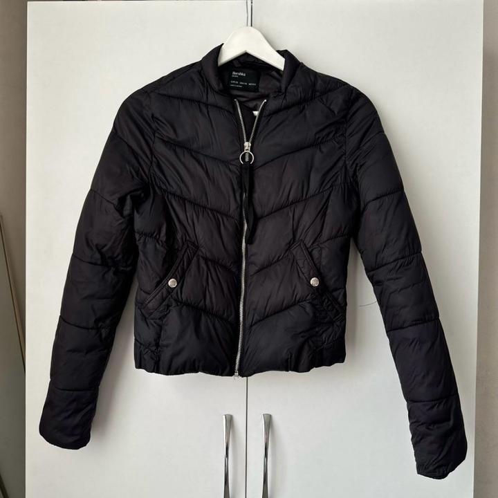 Стеганая куртка Bershka