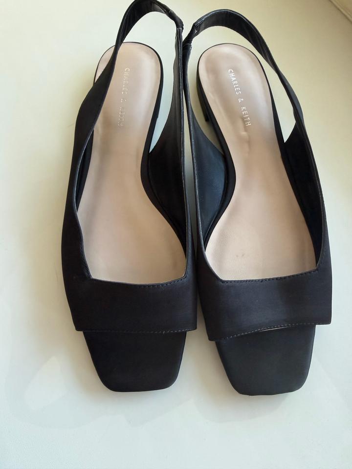 Слингбэки Charles & Keith