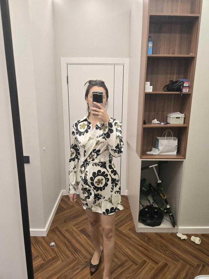 Платье от Mango