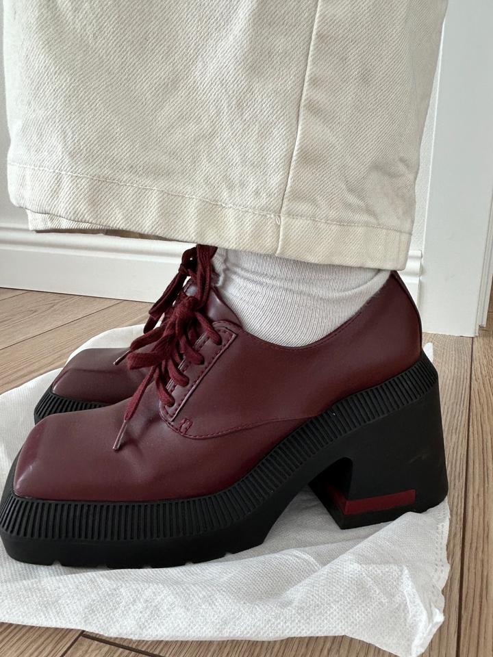 Charles & Keith