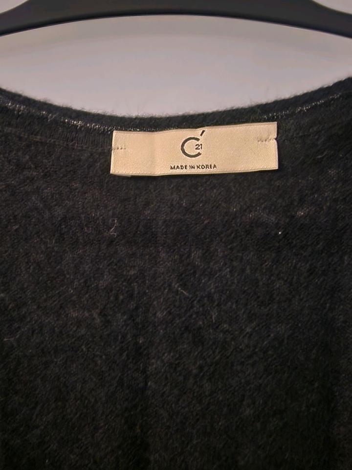 C21