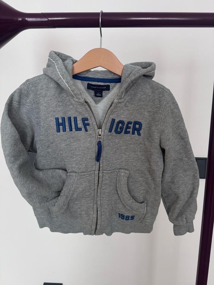 Толстовка Tommy Hilfiger