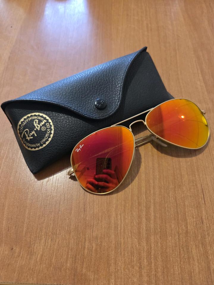 Ray-Ban