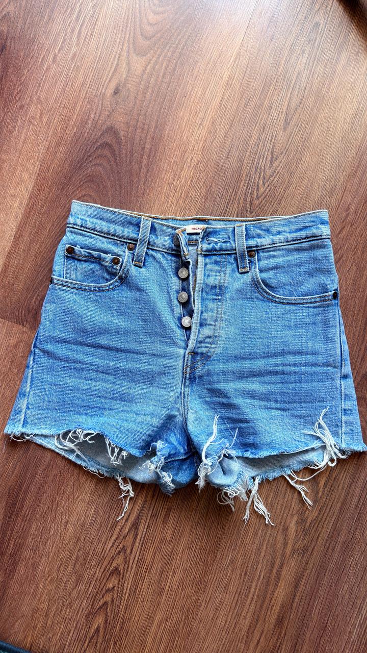 Levi's