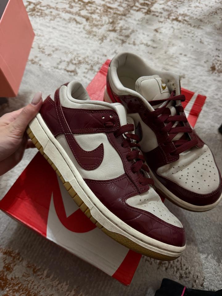 Кроссовки Nike Dunk Low LX