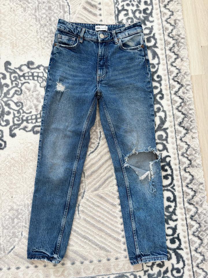 Джинсы Zara