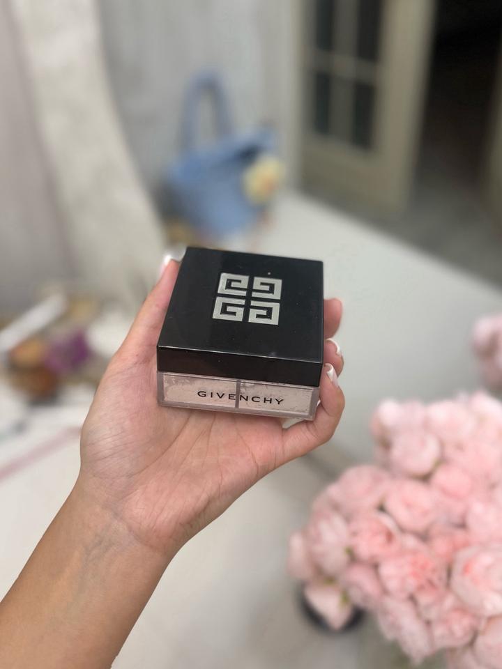 Рассыпчатая пудра Givenchy