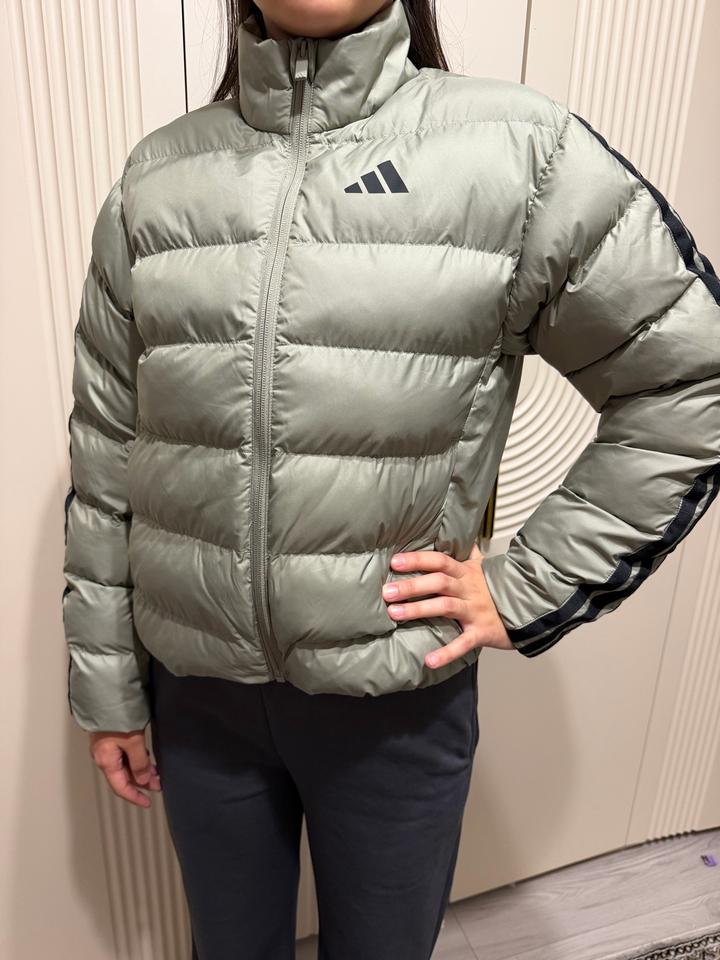 Женская куртка adidas
