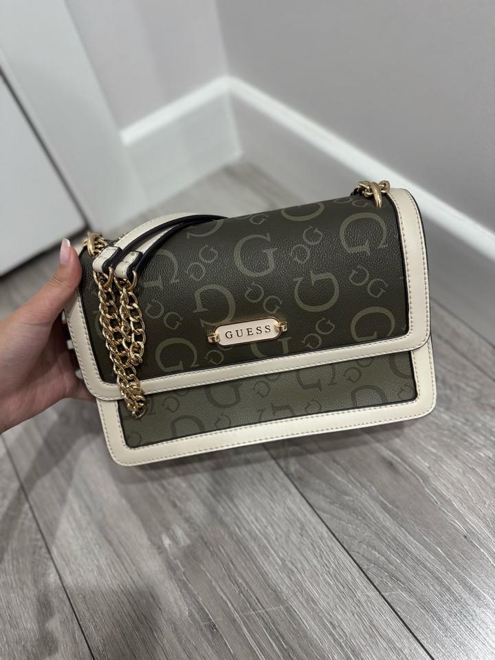 Сумка Guess