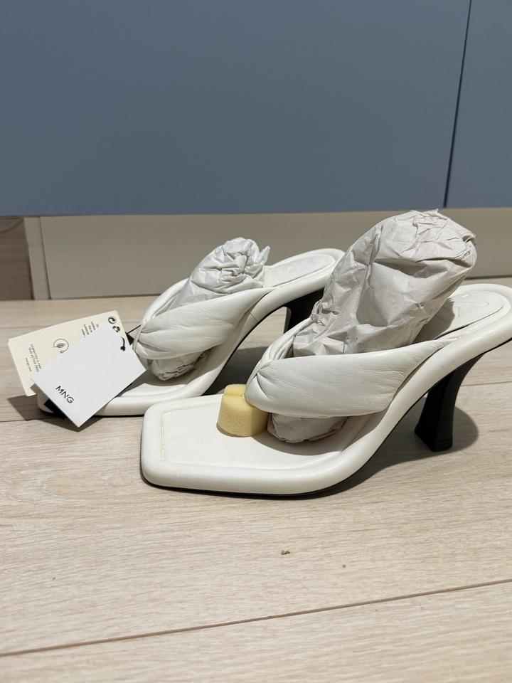 Мюли Zara