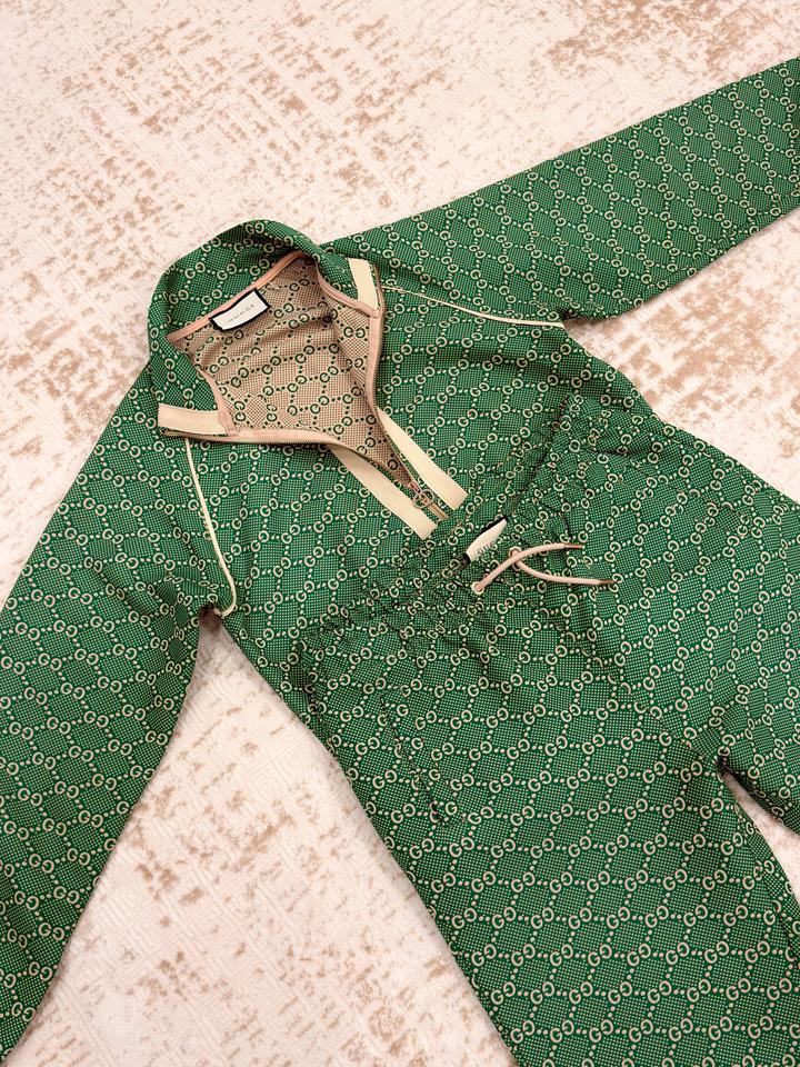 Двойка от Gucci