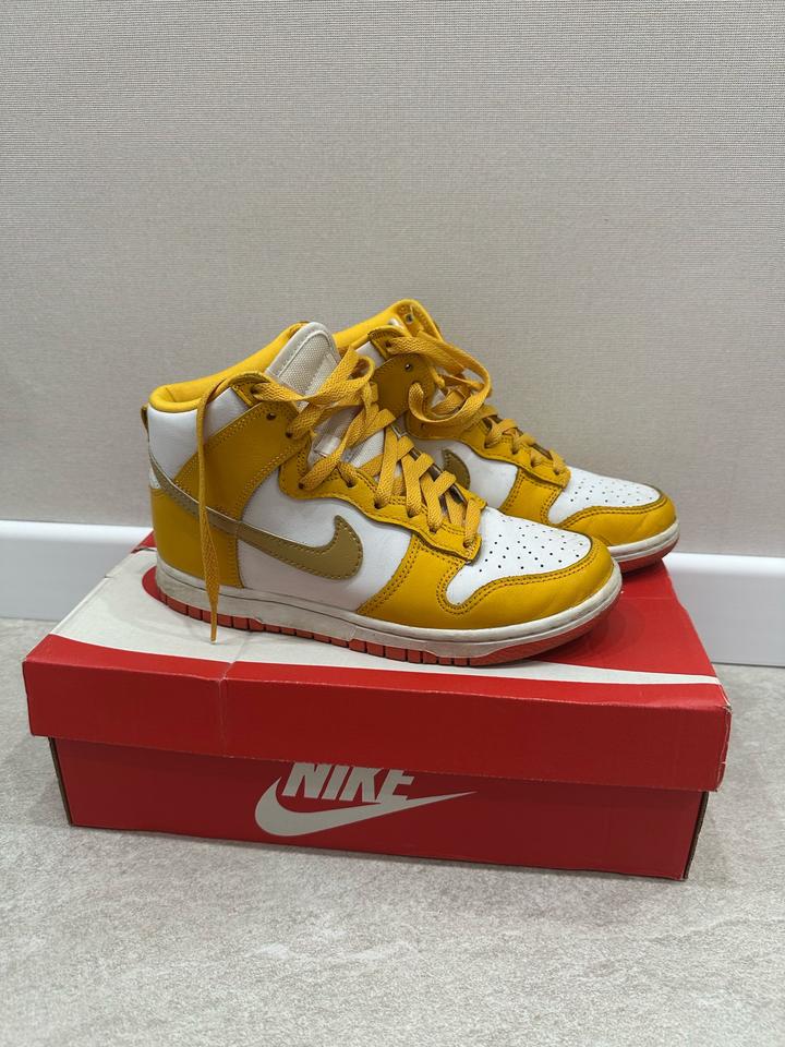 Nike