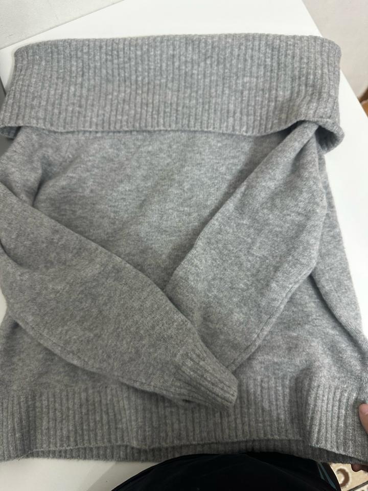 Pull & Bear Джемпер с открытыми плечами