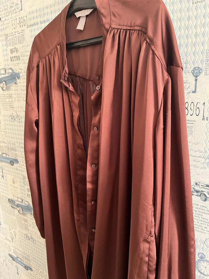 Платье шоколадного цвета  H&M