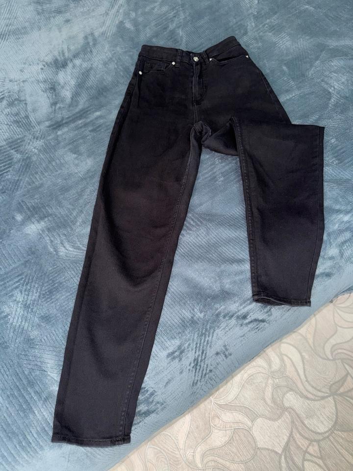 H&M Черные джинсы