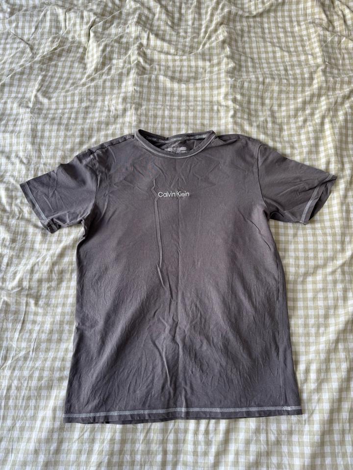Футболка Calvin Klein