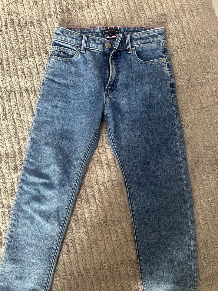 Tommy Hilfiger