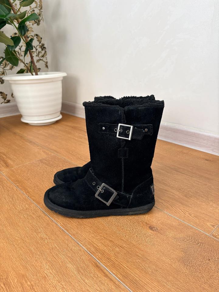 Женские угги Skechers