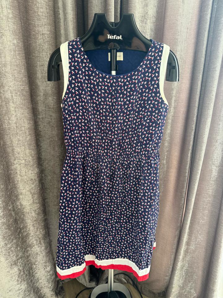 Julie’S Closet