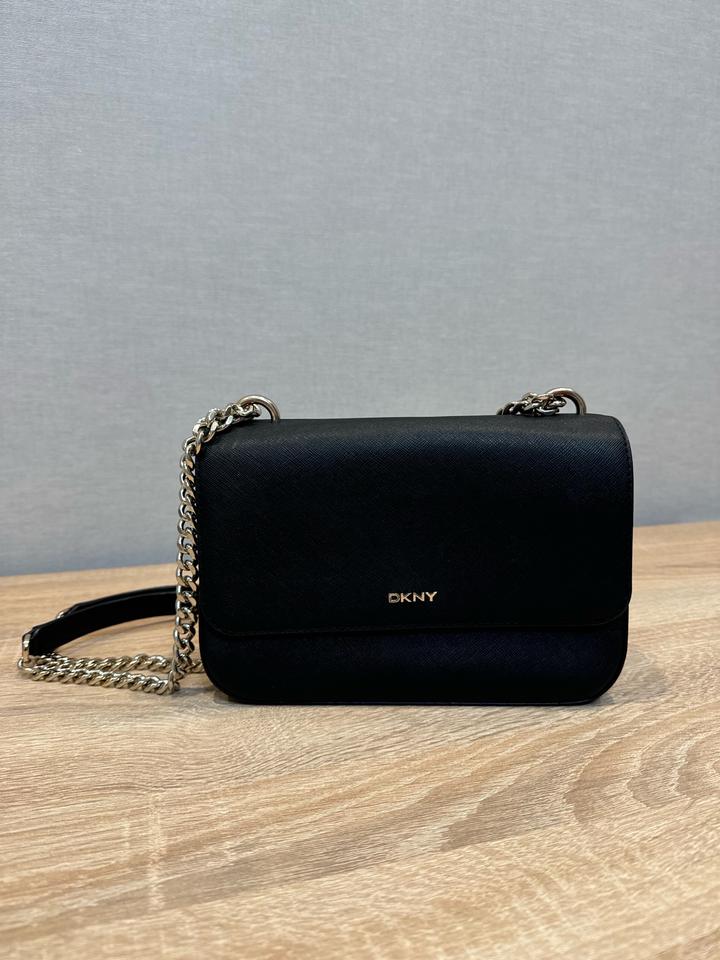 DKNY