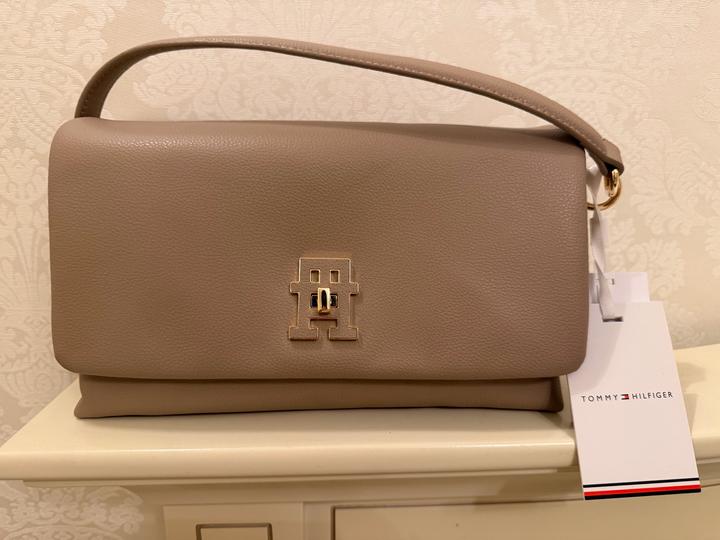 Сумка Tommy Hilfiger