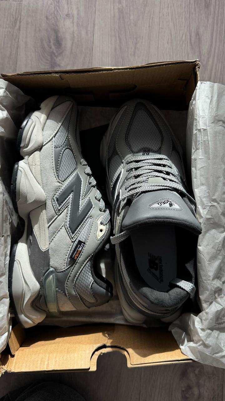 Кроссовки New Balance 9060