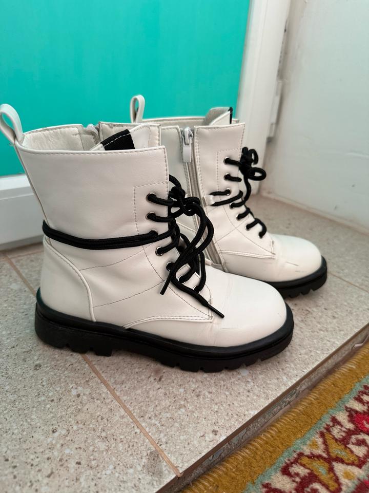 Нет бренда
