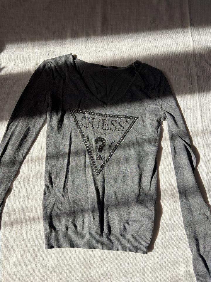 Джемпер Guess