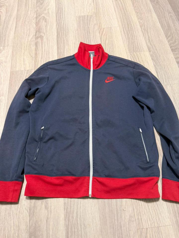 Nike