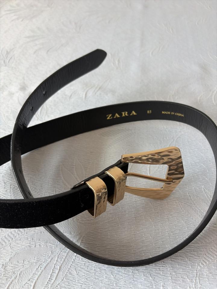 Ремень ZARA с золотистой пряжкой