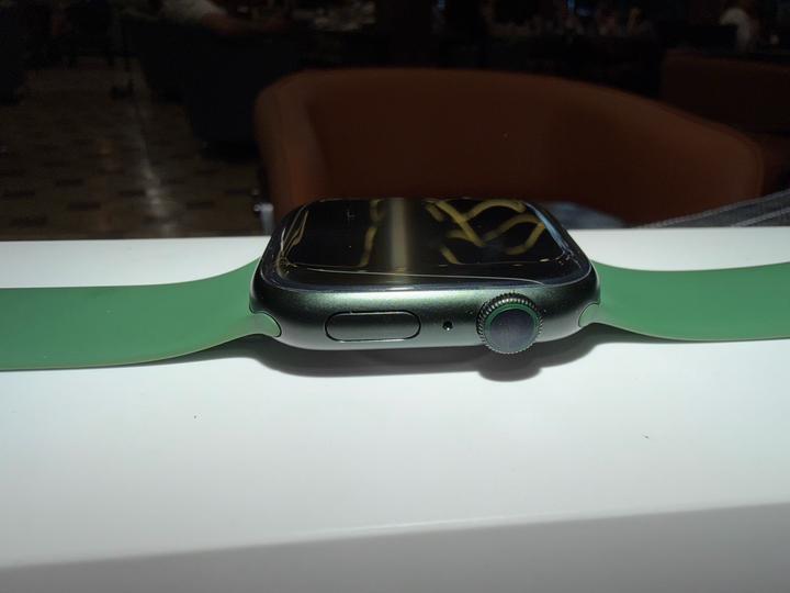 Apple watch 7 45 mm БЕЗ ЦАРАПИН ПОЧТИ НОВАЯ