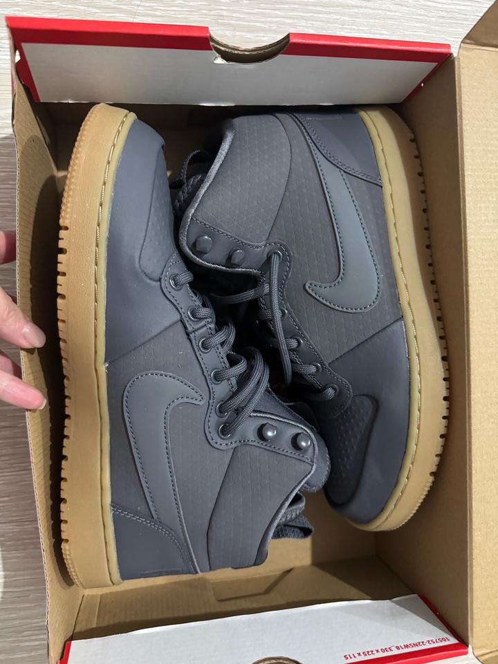 Nike