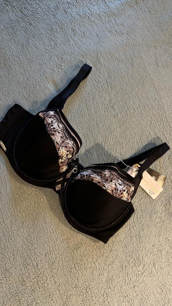 Bust bra
