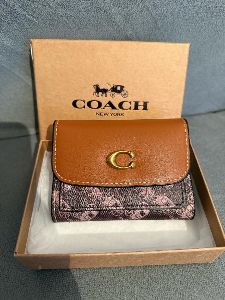 Кошелек Coach