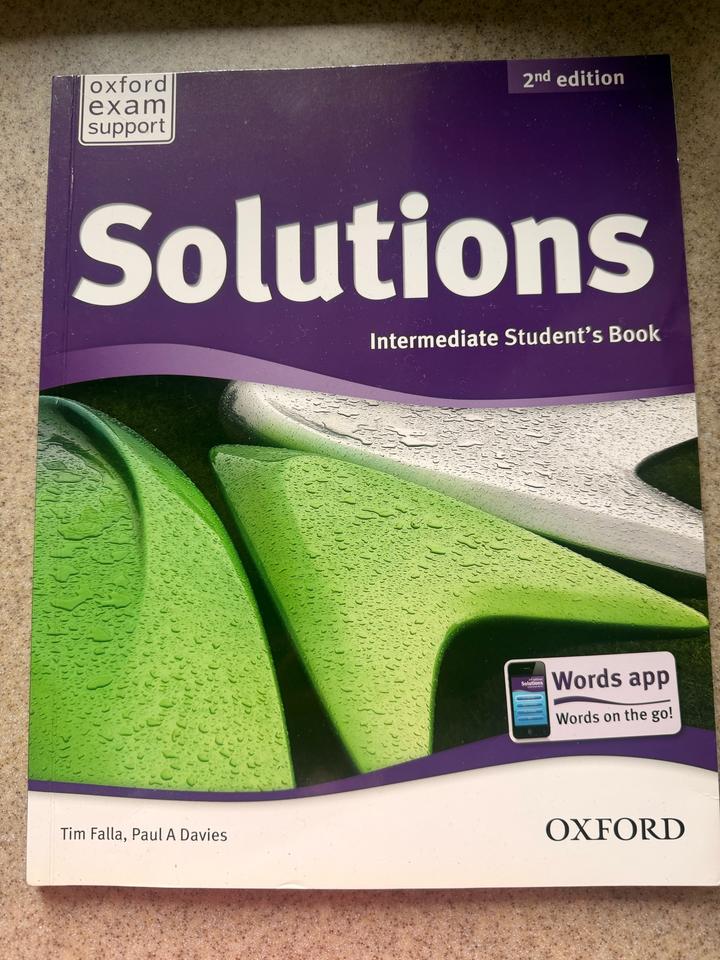 Solutions Intermediate Student’s book, Workbook by Oxford