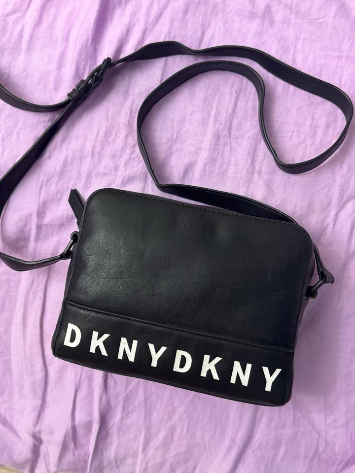 DKNY