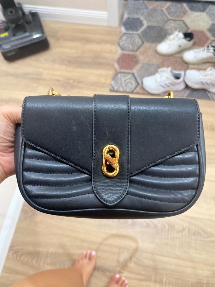 Charles & Keith Сумка кросс-боди