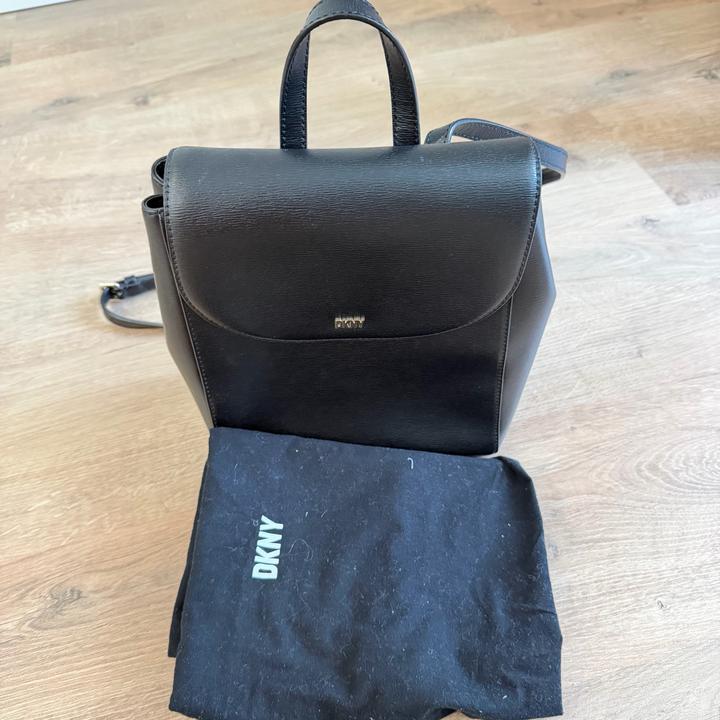 DKNY