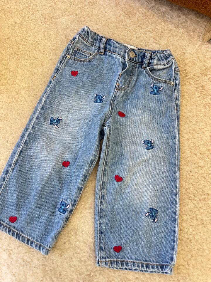Zara Джинсы детские с вышивкой