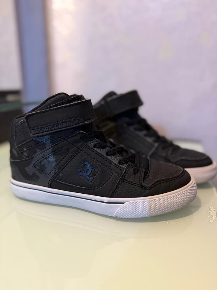 DC Shoes