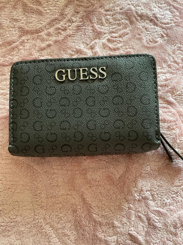 GUESS