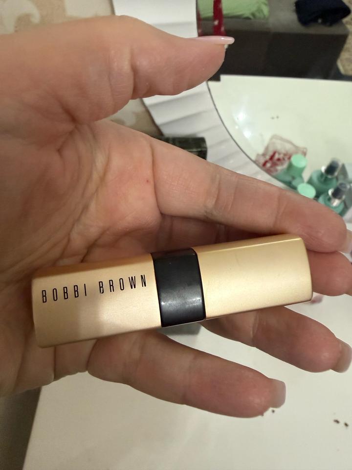Bobbi Brown