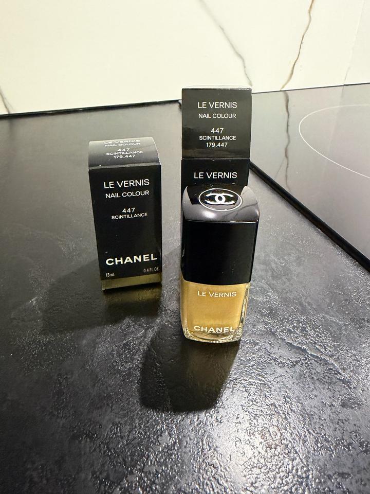 Лак для ногтей CHANEL Le Vernis 447 Scintillance