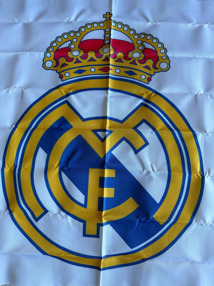 Real Madrid CF). Эксклюзив! Оригинальный флаг ФК Реал Мадрид (VIP Hospitality)