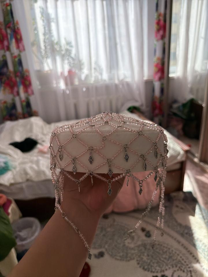 Женский национальный головной убор