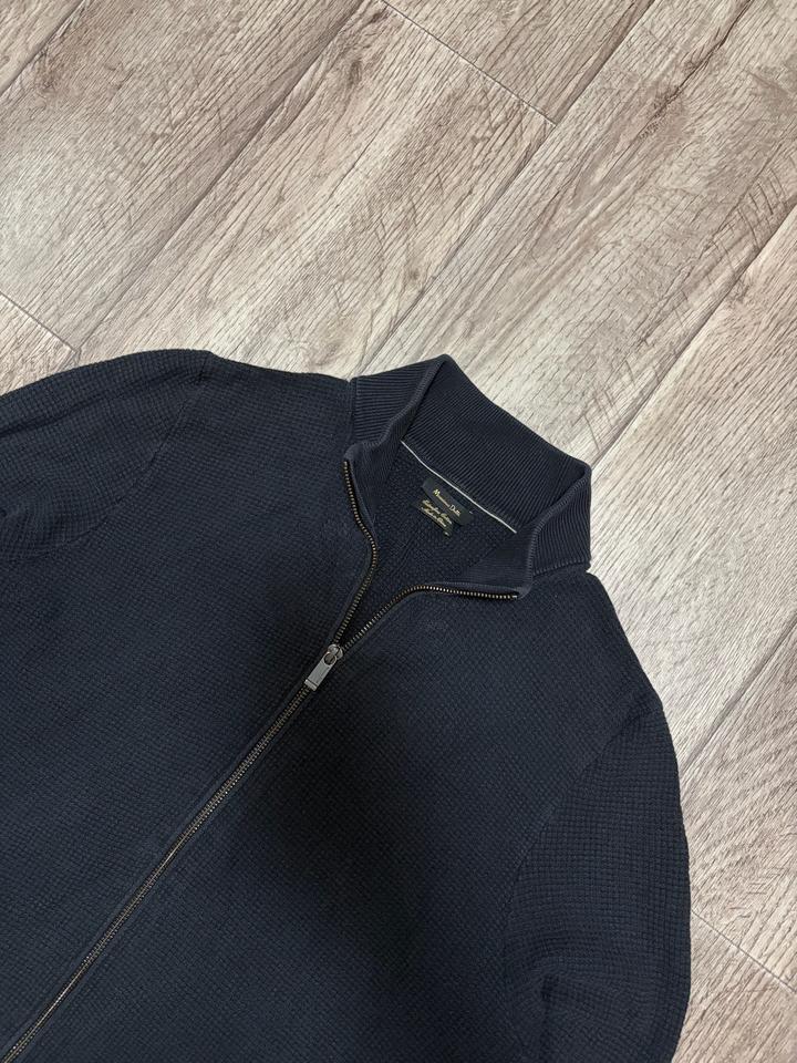 Massimo Dutti