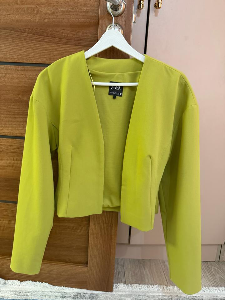 Укороченный жакет ZARA XS