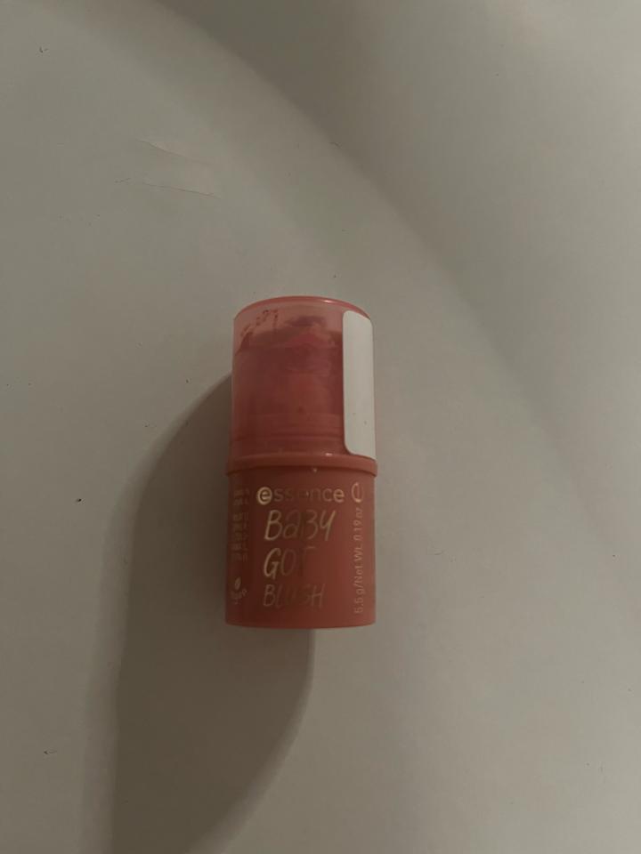 essence baby got blush румяна в стике