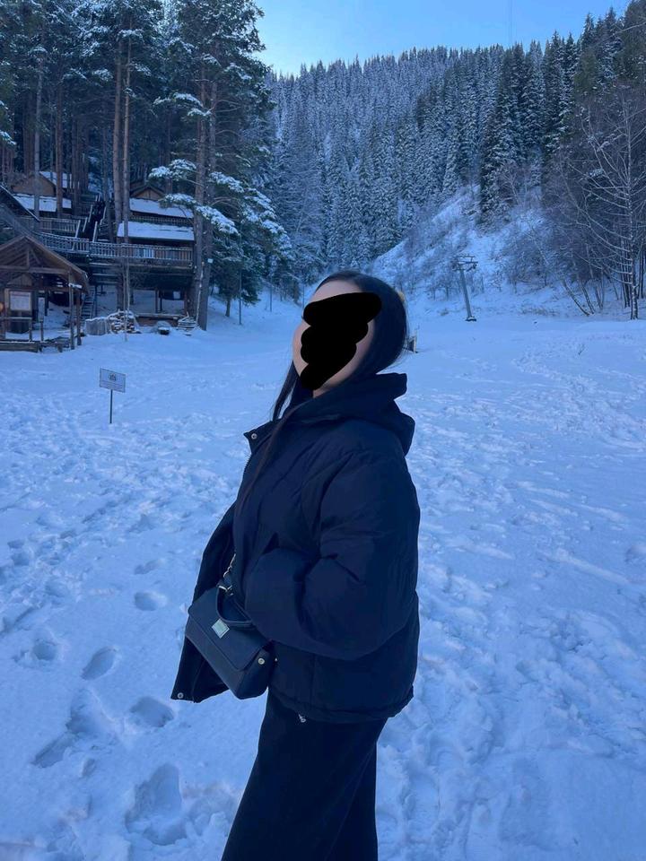 Продам стильный пуховик